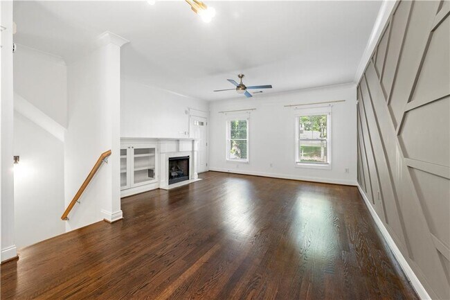 Building Photo - 2110 Gorman Grove