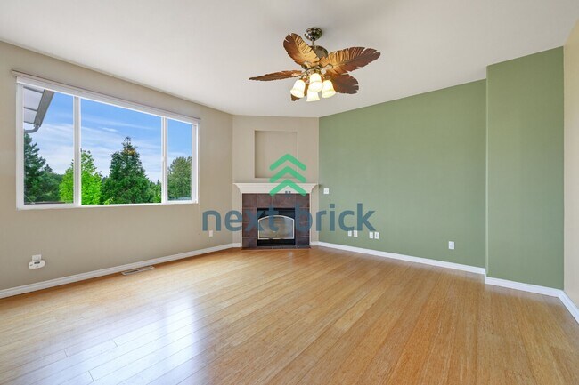 Building Photo - Beautiful 4 beds and 3 baths Modern Home Ready for Rent!