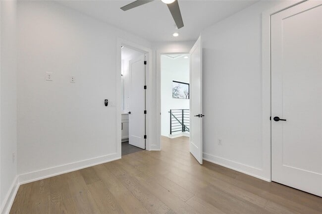 Building Photo - 1208 Walnut Ave