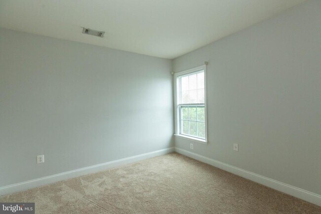 Building Photo - 391 Sheerer Dr