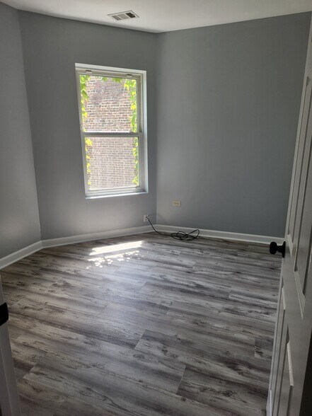 Bedroom - 57 W 73rd St