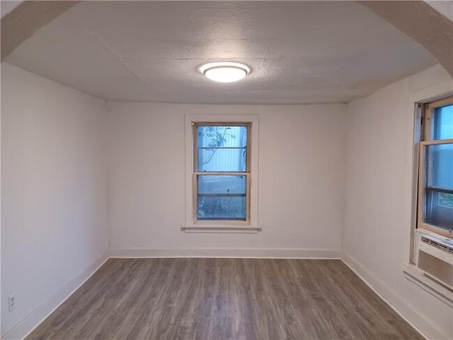 Building Photo - 73 Nokomis Dr