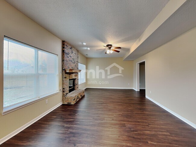 Building Photo - 12187 Running Springs Rd