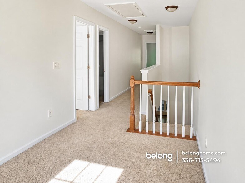 Building Photo - 318 Anterbury Dr