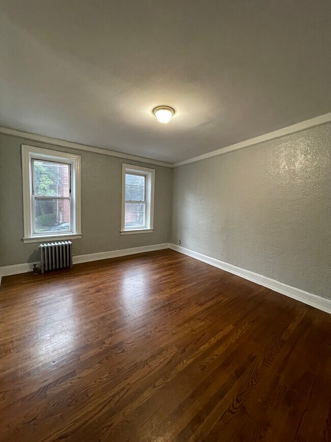 404 Union Ave 303 - 390 Union Ave