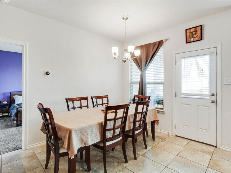 Building Photo - 10704 Ersebrook Ct