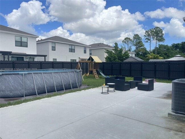 Building Photo - 12937 SW 265th Terrace