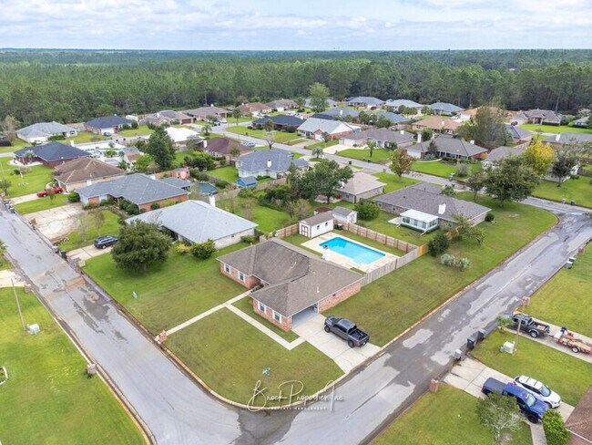 Building Photo - 2100 Blue Wind Dr