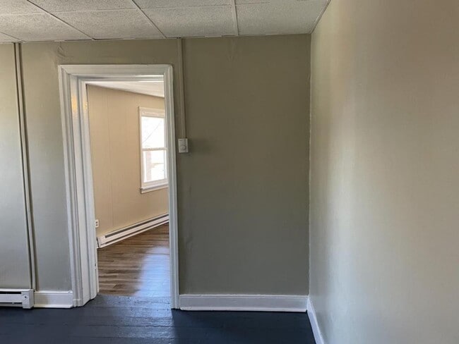 Building Photo - 365-365 N Hanover St