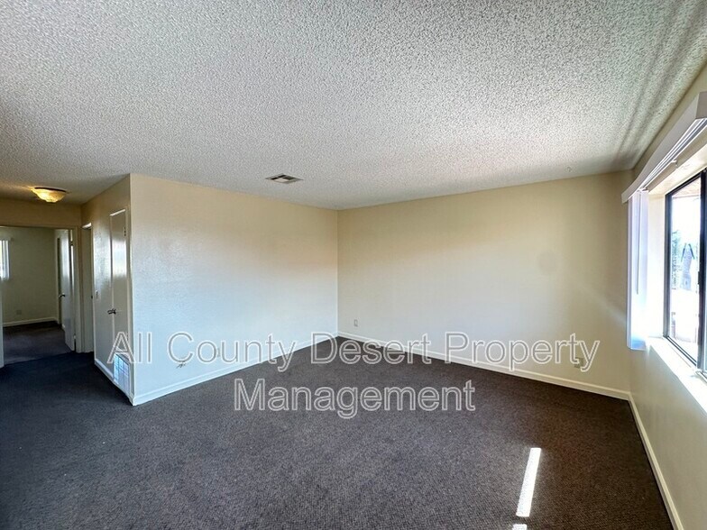 Building Photo - 13079 Eliseo Rd