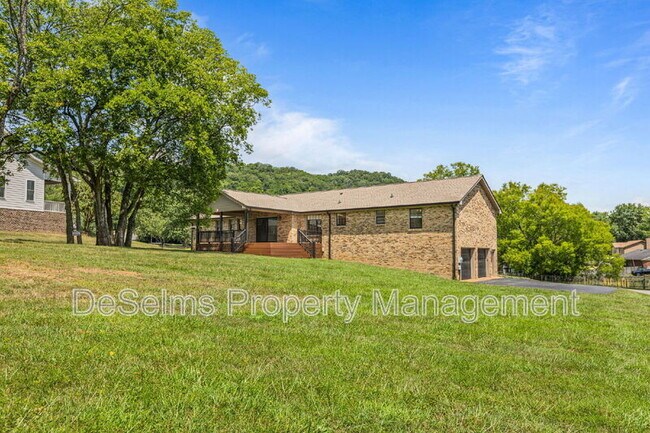 Building Photo - 6999 Tartan Dr