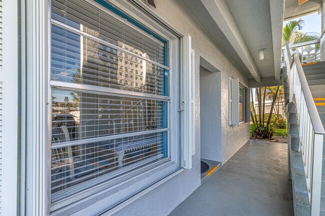 Building Photo - 2920 SW 15th St