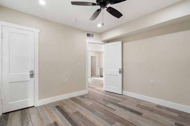 Building Photo - 3310 E Maritana Dr