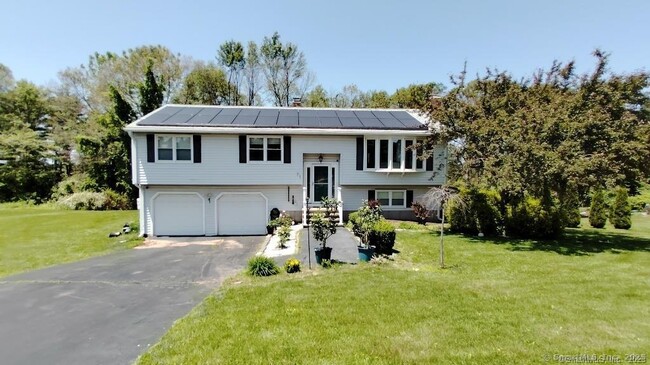 Primary Photo - 71 Sentinel Hill Rd
