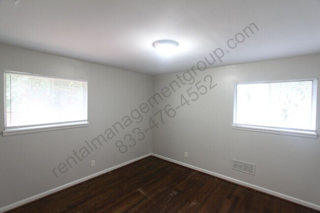 Building Photo - New On The Market!  Better Hurry To See Th...