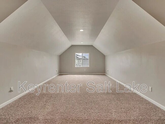 Building Photo - 31 N Palomino Way