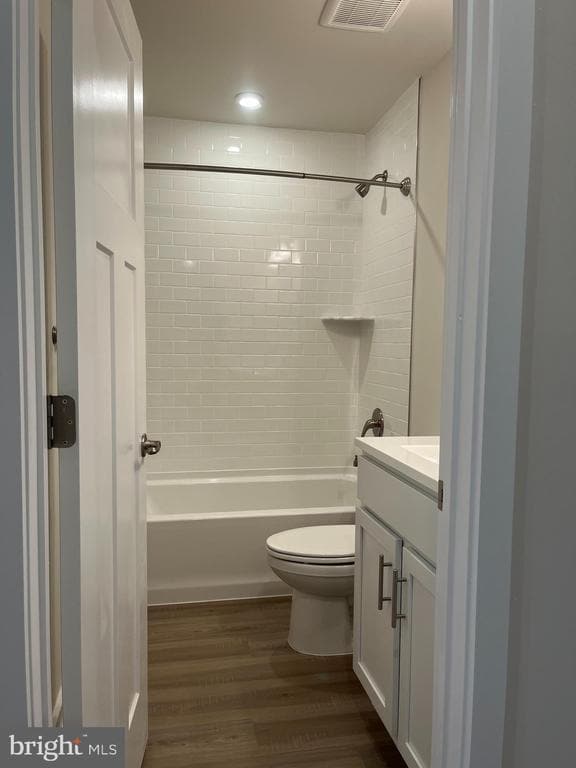 Building Photo - 90 Trotting Rd