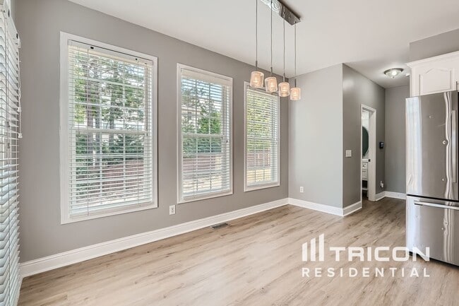 Building Photo - 4365 Rosestone Ct