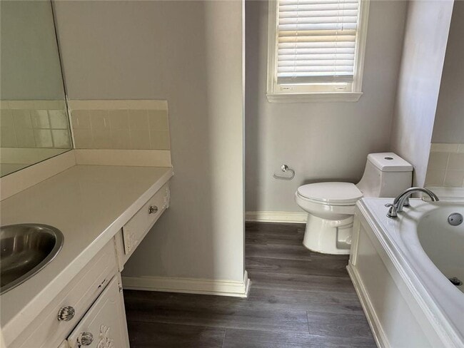 Building Photo - 3383 Hamilton Mill Rd