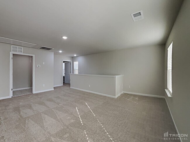Building Photo - 209 Spring Knoll Dr