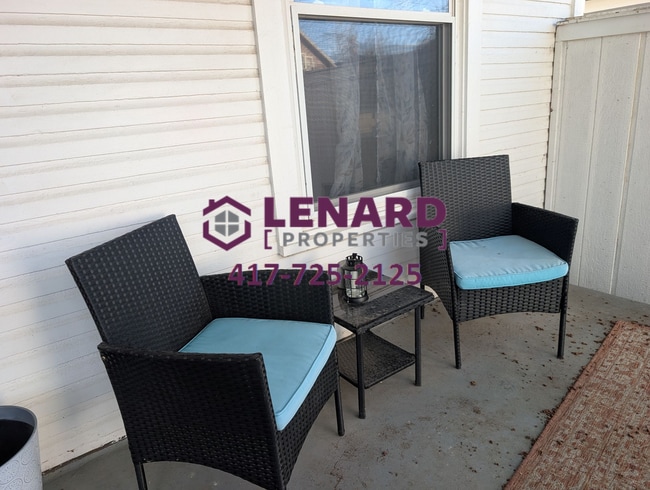 Building Photo - Beautiful And Spacious 3 Bedroom Home!