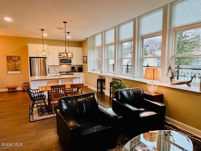 Building Photo - 77 Van Dam St