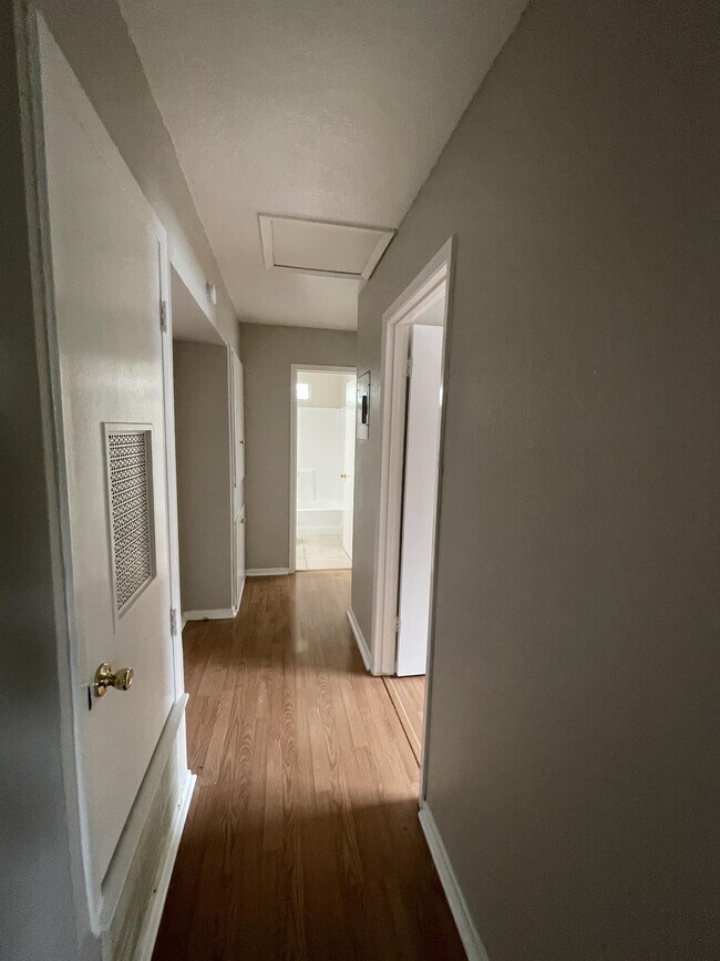 Building Photo - 5623 Granger Pl
