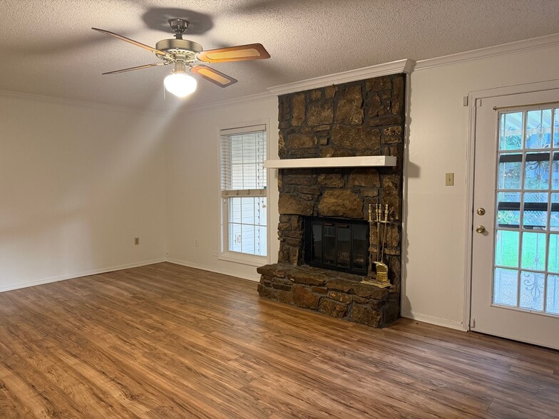 Building Photo - 3093 Littlefield Cove