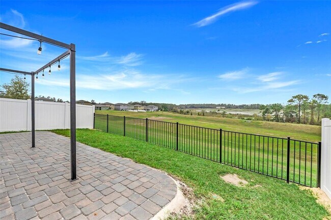 Building Photo - 8716 Sportsman Lp