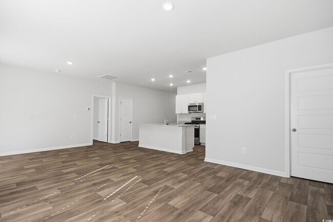 Building Photo - 1121 Tibetan St