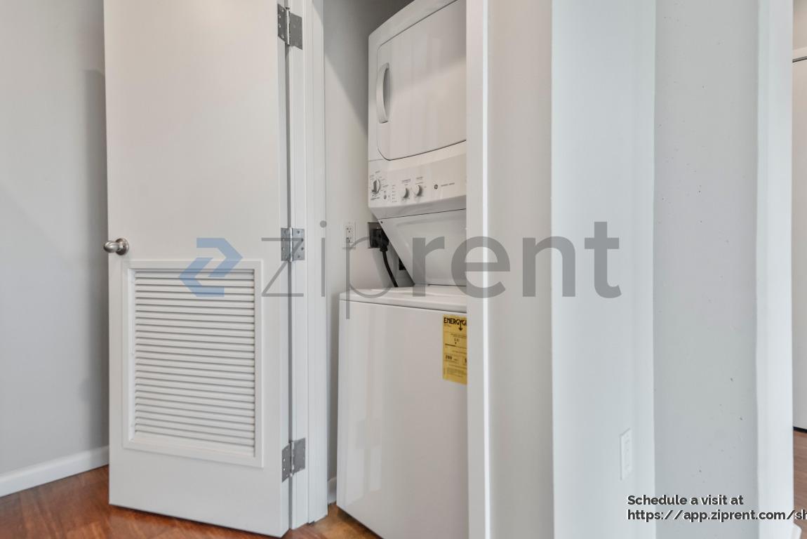 Building Photo - 428 Alice St