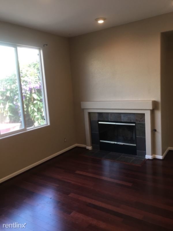 Building Photo - 4 br, 2.5 bath House - 51 Paseo Drive