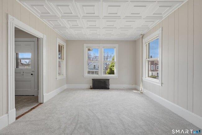 Building Photo - 45 Dunham St