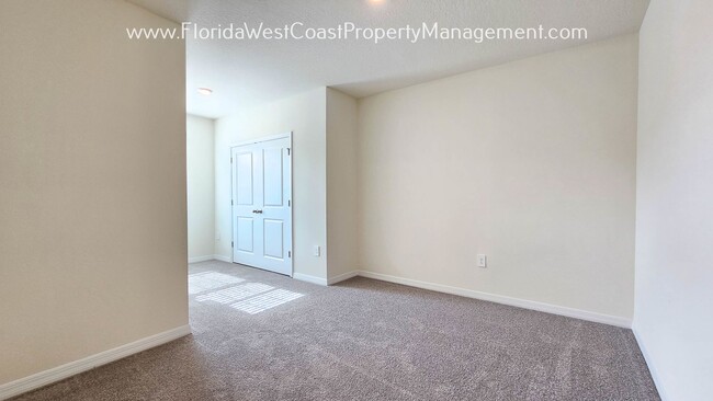 Building Photo - SPACIOUS STAR FARMS 3 BEDROOM/2.5 BATH TOWNHOME PRE-LEASING FOR APRIL 2026!