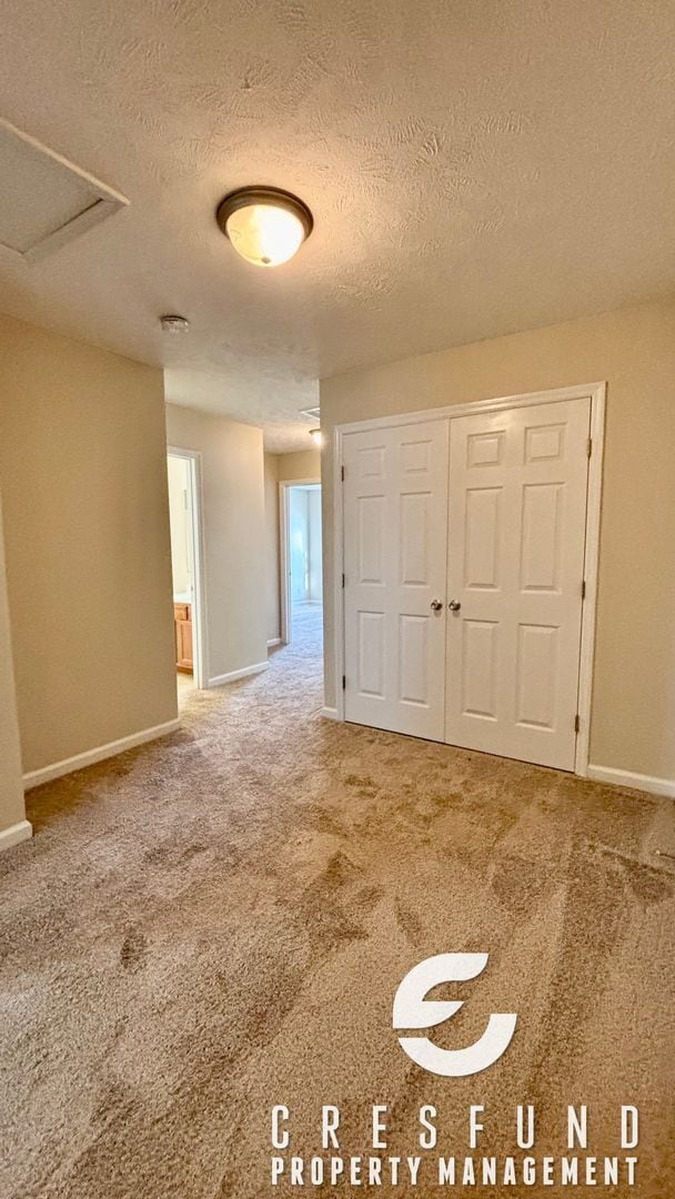 Building Photo - 3 Bed, 2.5 Bath Townhome - READY FOR YOU T...