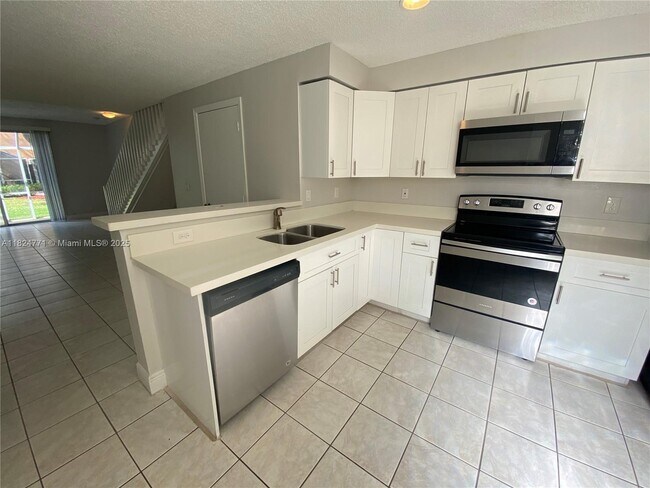 Building Photo - 1575 Veracruz Ln