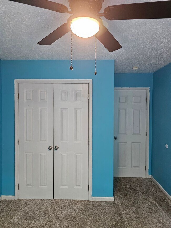 Building Photo - 5679 Hickory Fork Rd