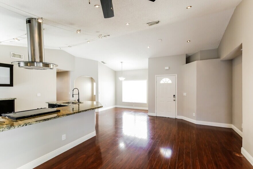 Building Photo - 210 NW 207th Way