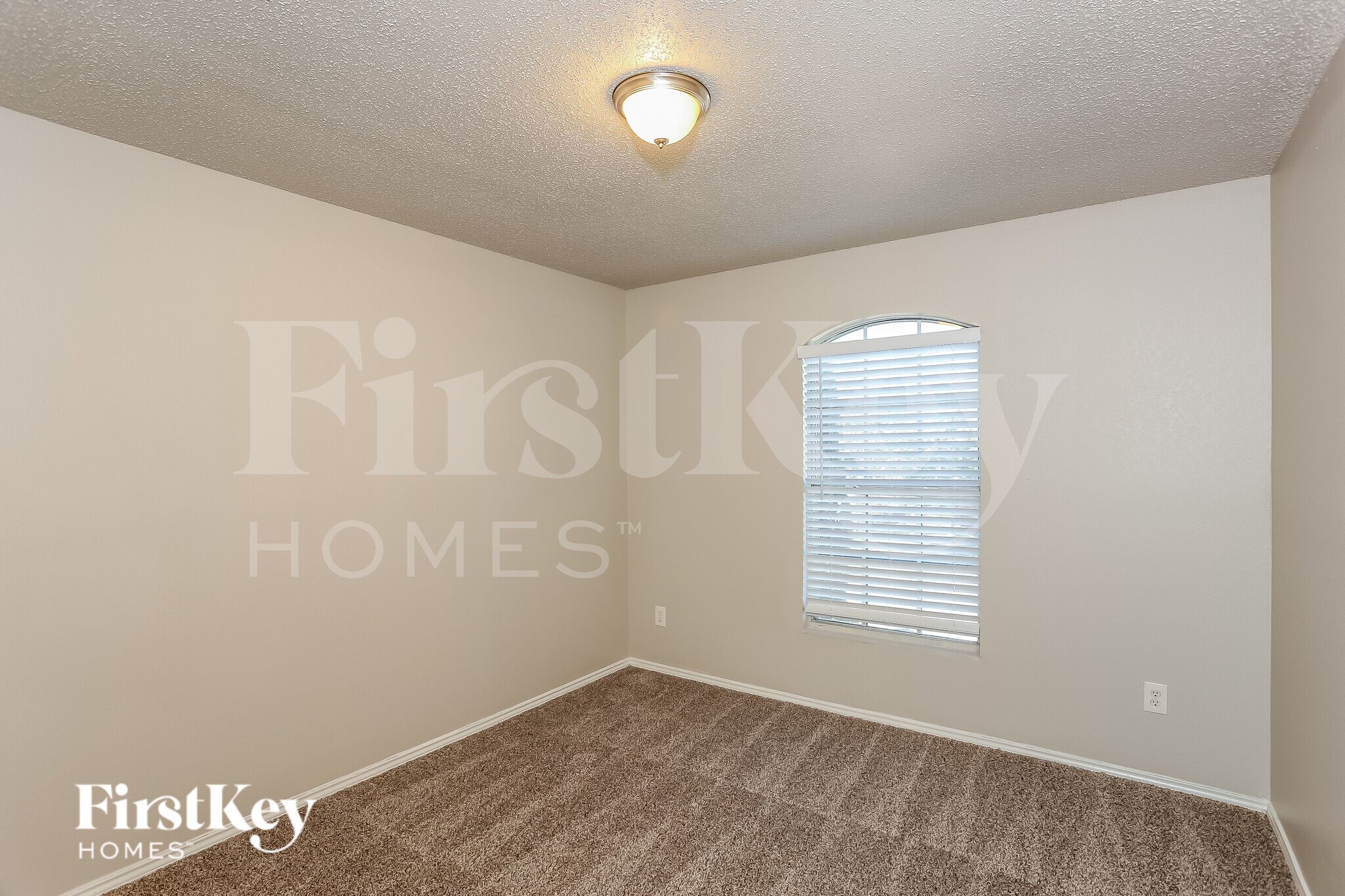 Building Photo - 7601 Southbridge Ln