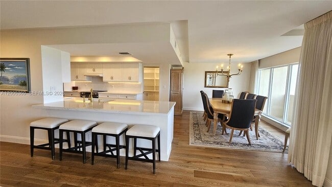 Building Photo - 4001 N Ocean Blvd