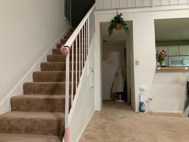 stairs - 8112 145th Ct NE