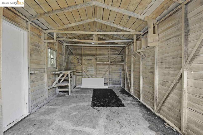 Building Photo - 8207 Iris St