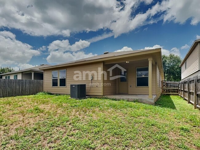 Building Photo - 806 Silverado Way