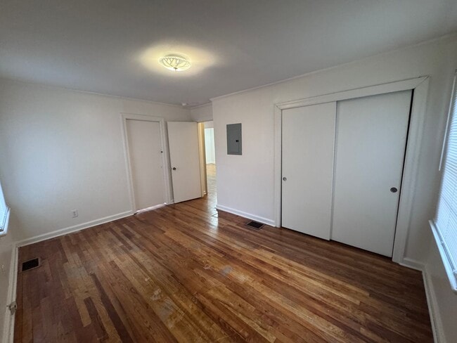Building Photo - House in Paducah City Limits