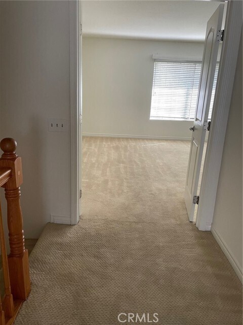 Building Photo - 13 Sunstream