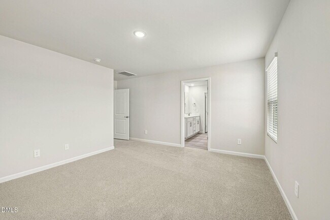 Building Photo - 928 Grand Mesa Dr