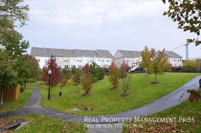 Building Photo - 11430 Fogarty Ct