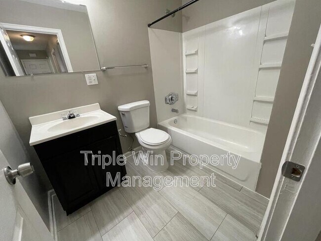 Building Photo - 1629 Talisman Ln