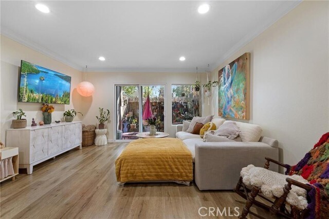 Building Photo - 18350 Hatteras St