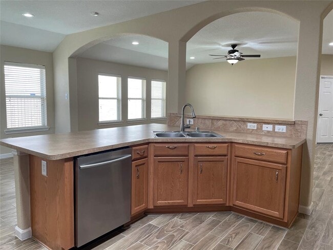 Building Photo - 6110 Moran Crest Dr